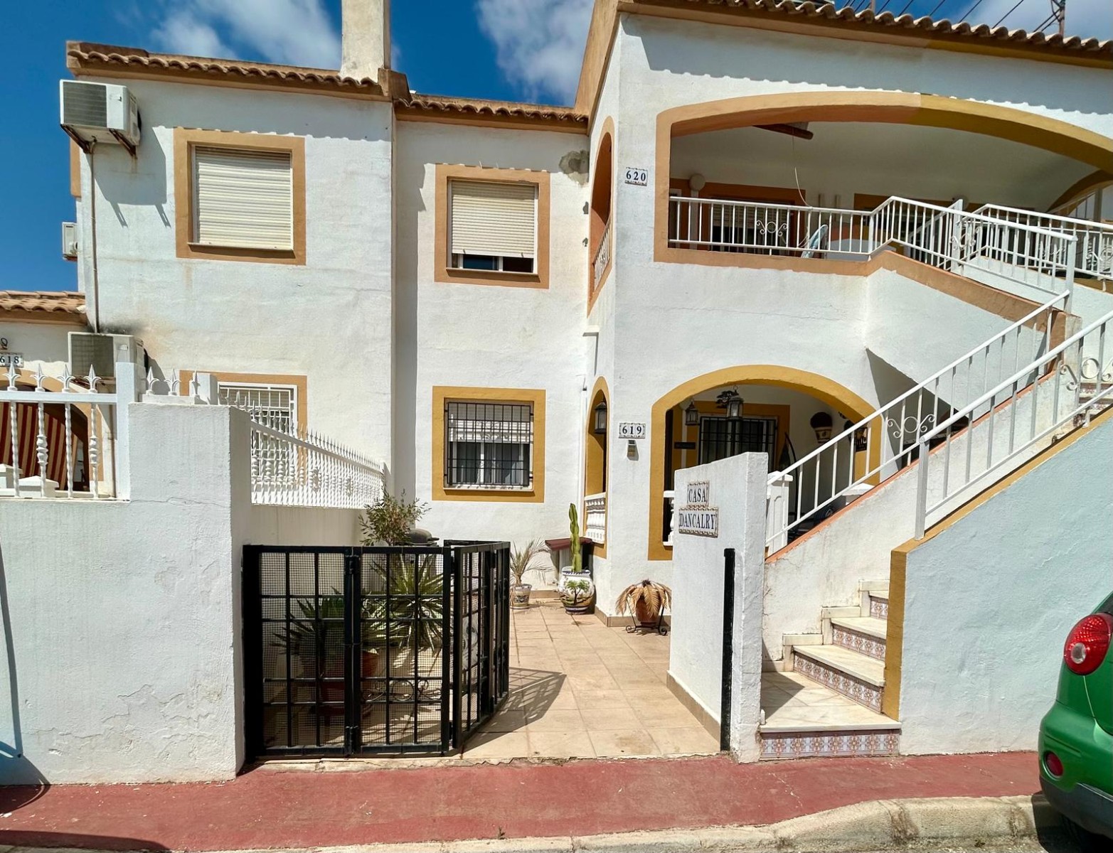 Property for sale - Bungalow for sale - Torrevieja - Altos del Limonar
