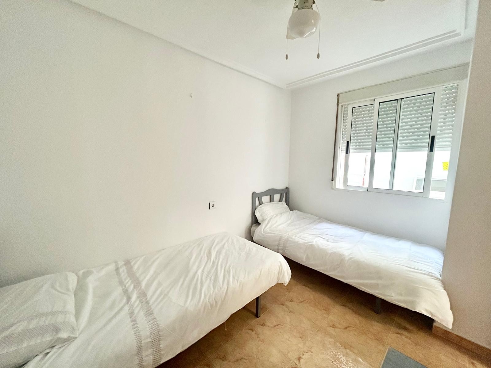 Property for sale - Bungalow for sale - Torrevieja - Altos del Limonar