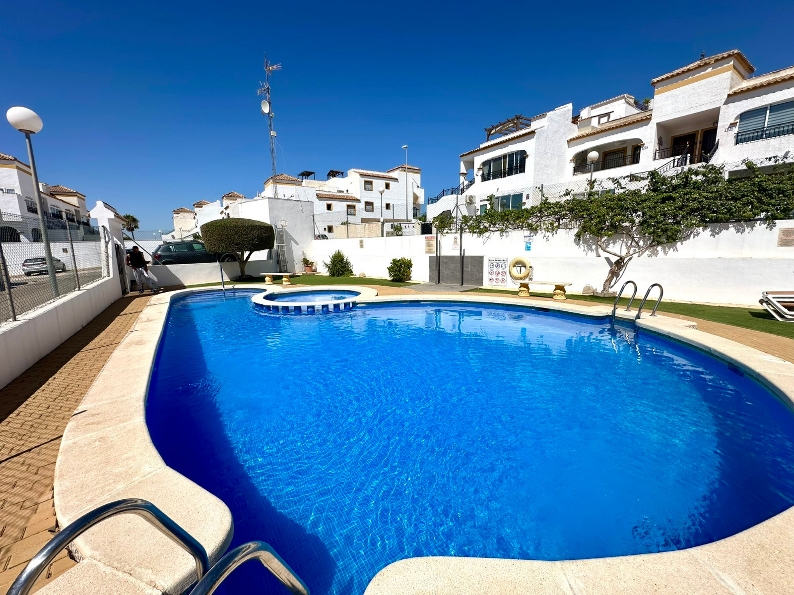 Property for sale - Bungalow for sale - Orihuela - Entre Naranjos