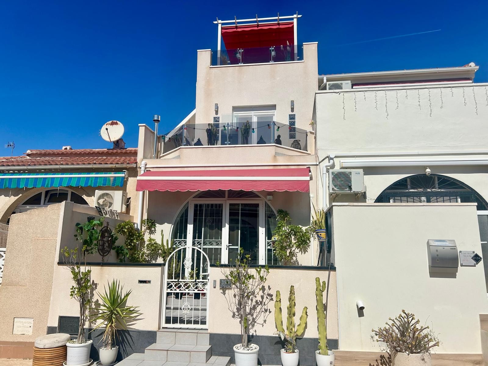 Property for sale - Townhouse for sale - Torrevieja - La Siesta