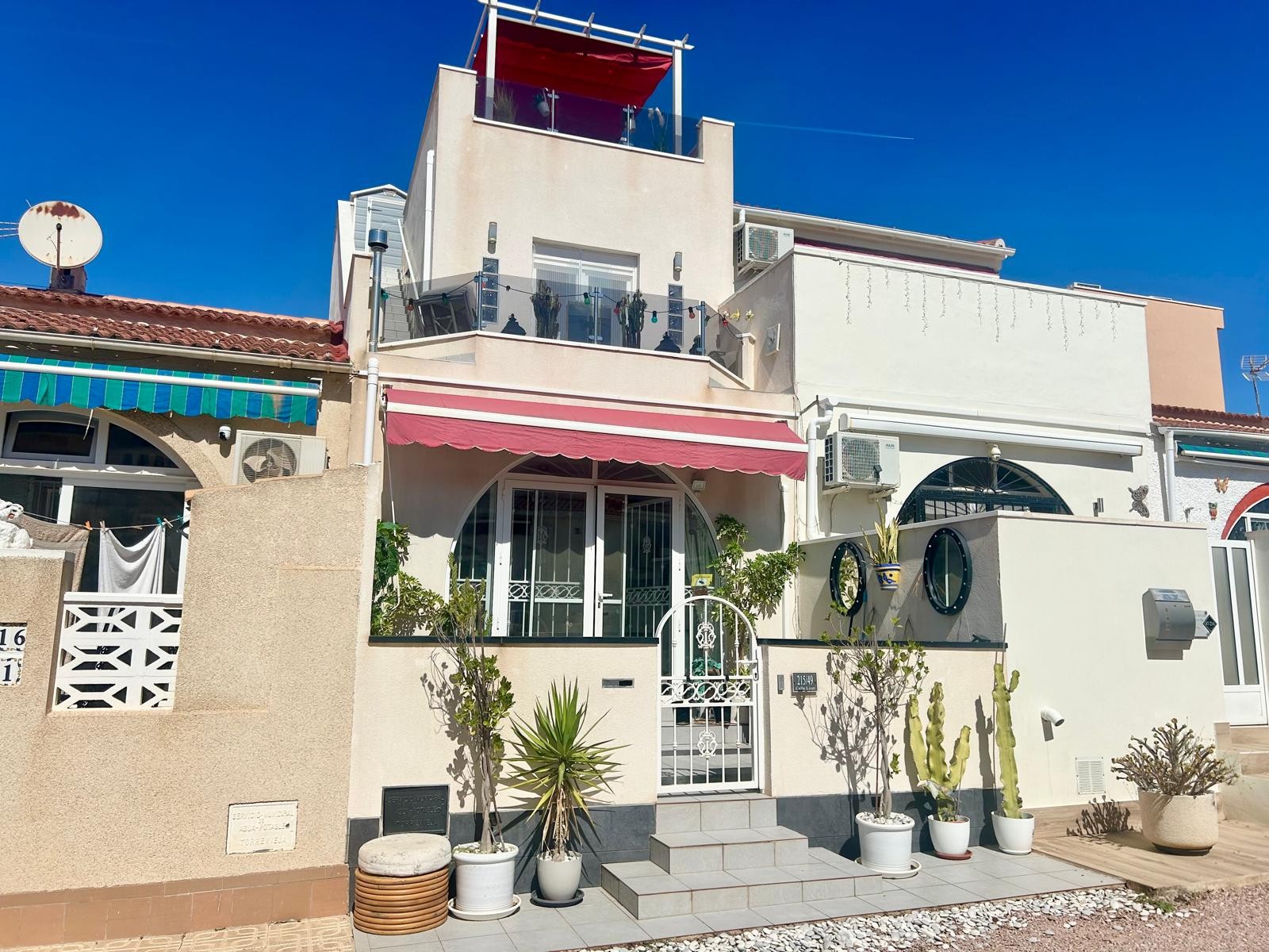 Property for sale - Townhouse for sale - Torrevieja - La Siesta