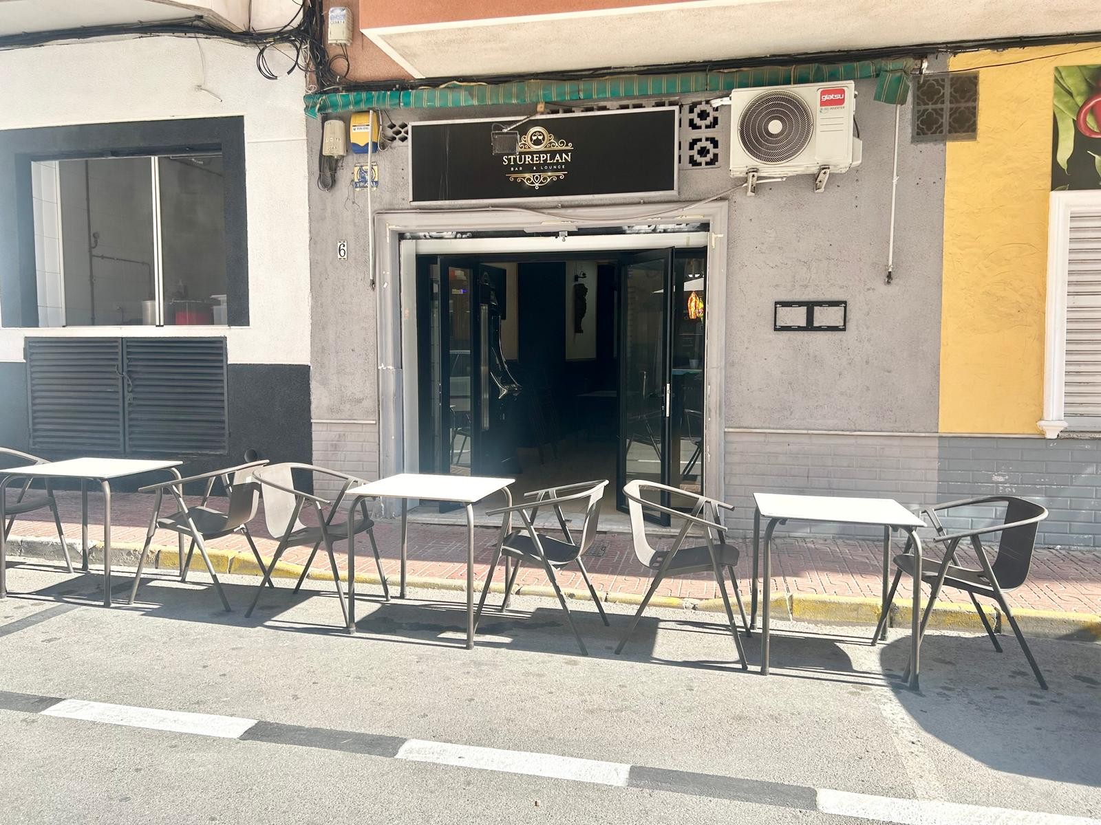 Property for sale - Traspasso - Torrevieja - Playa De Los Locos