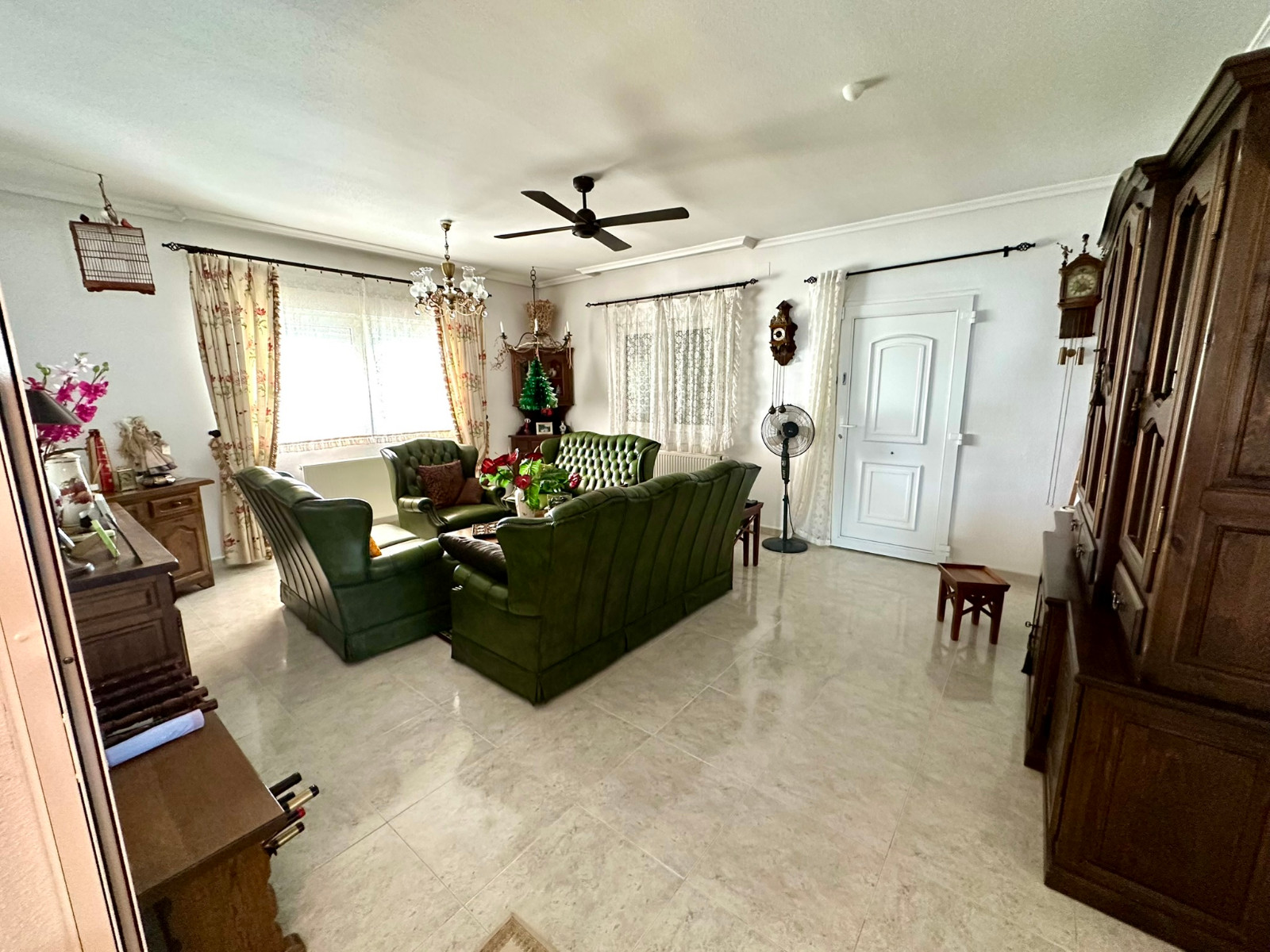 Property for sale - Villa for sale - Torrevieja - El Chaparral