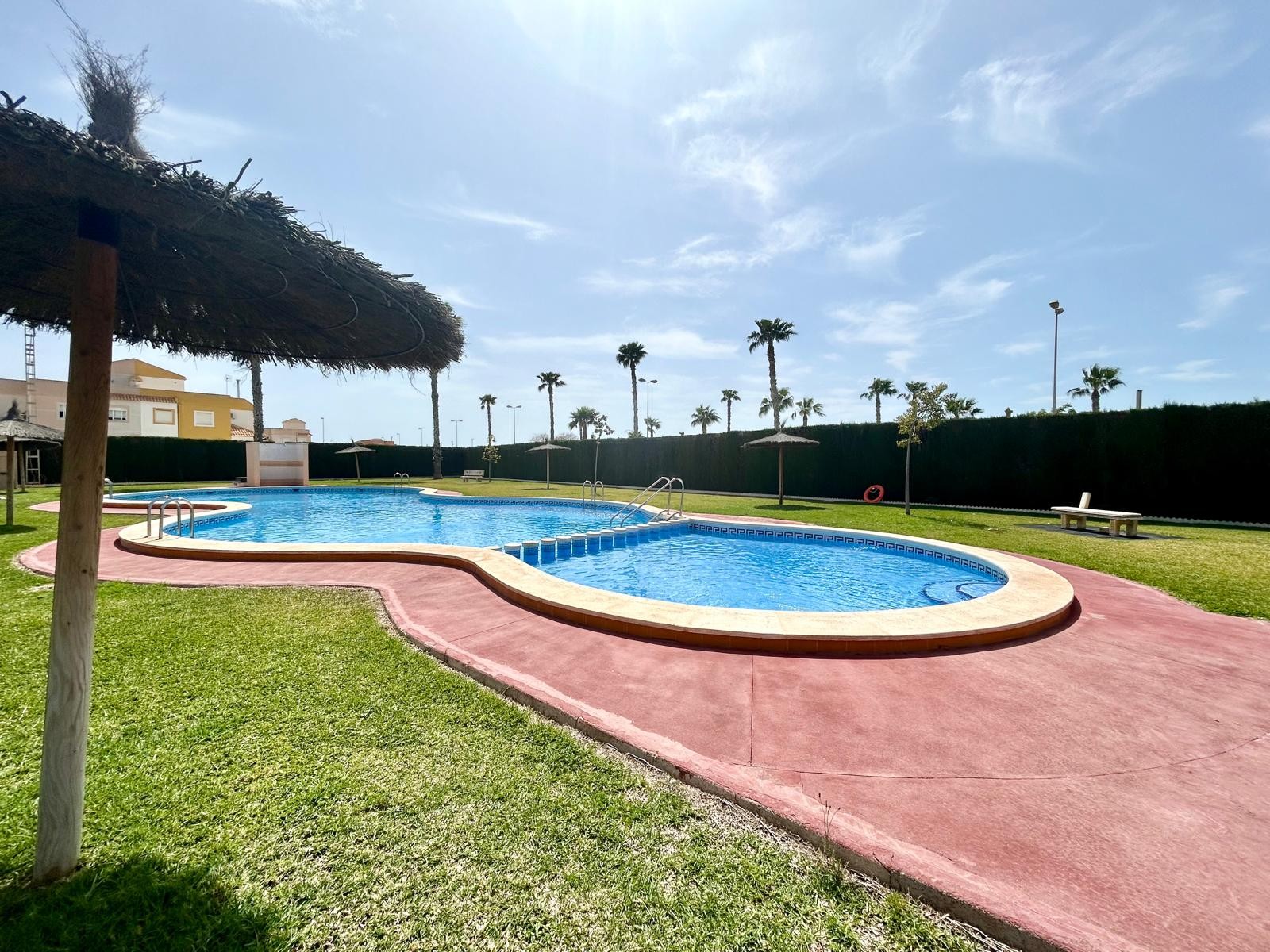 Property for sale - Bungalow for sale - Torrevieja - Altos del Limonar
