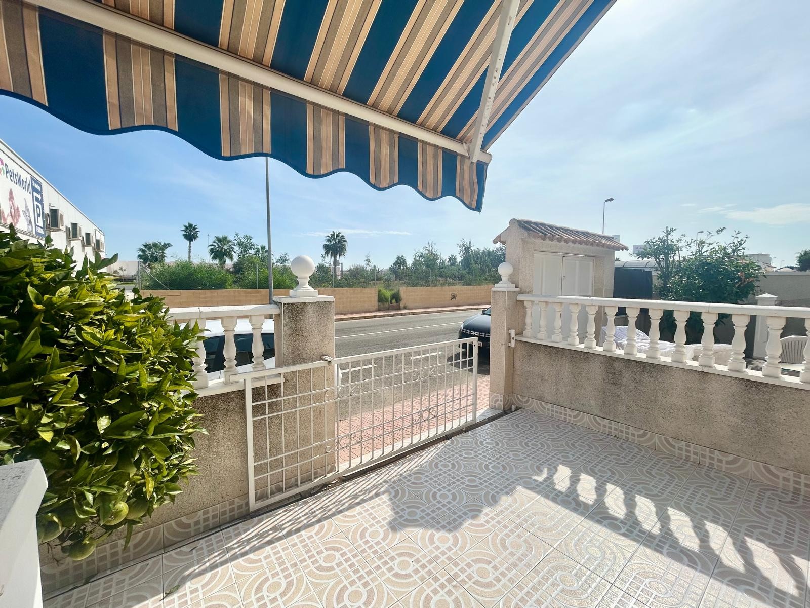 Property for sale - Bungalow for sale - Torrevieja - Altos del Limonar