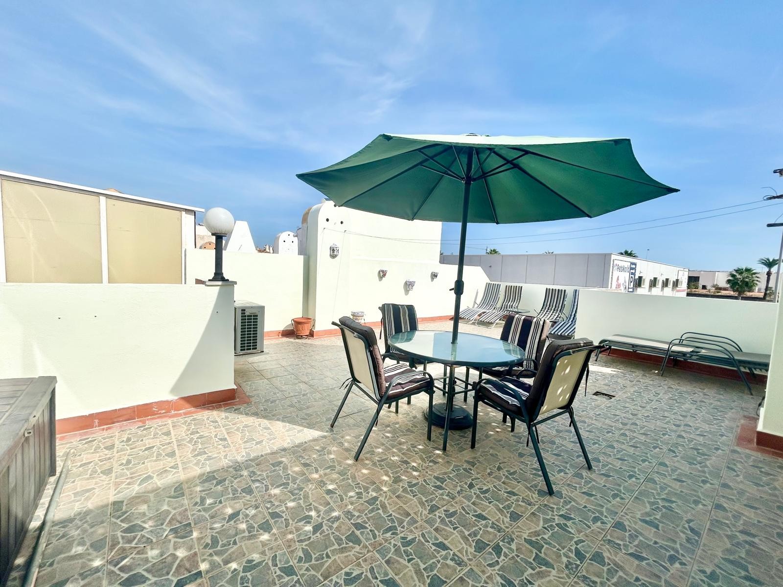 Property for sale - Bungalow for sale - Torrevieja - Altos del Limonar