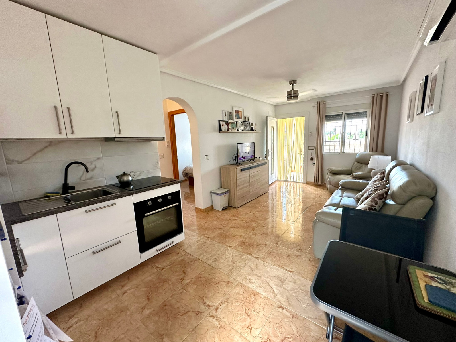 Property for sale - Bungalow for sale - Torrevieja - Altos del Limonar