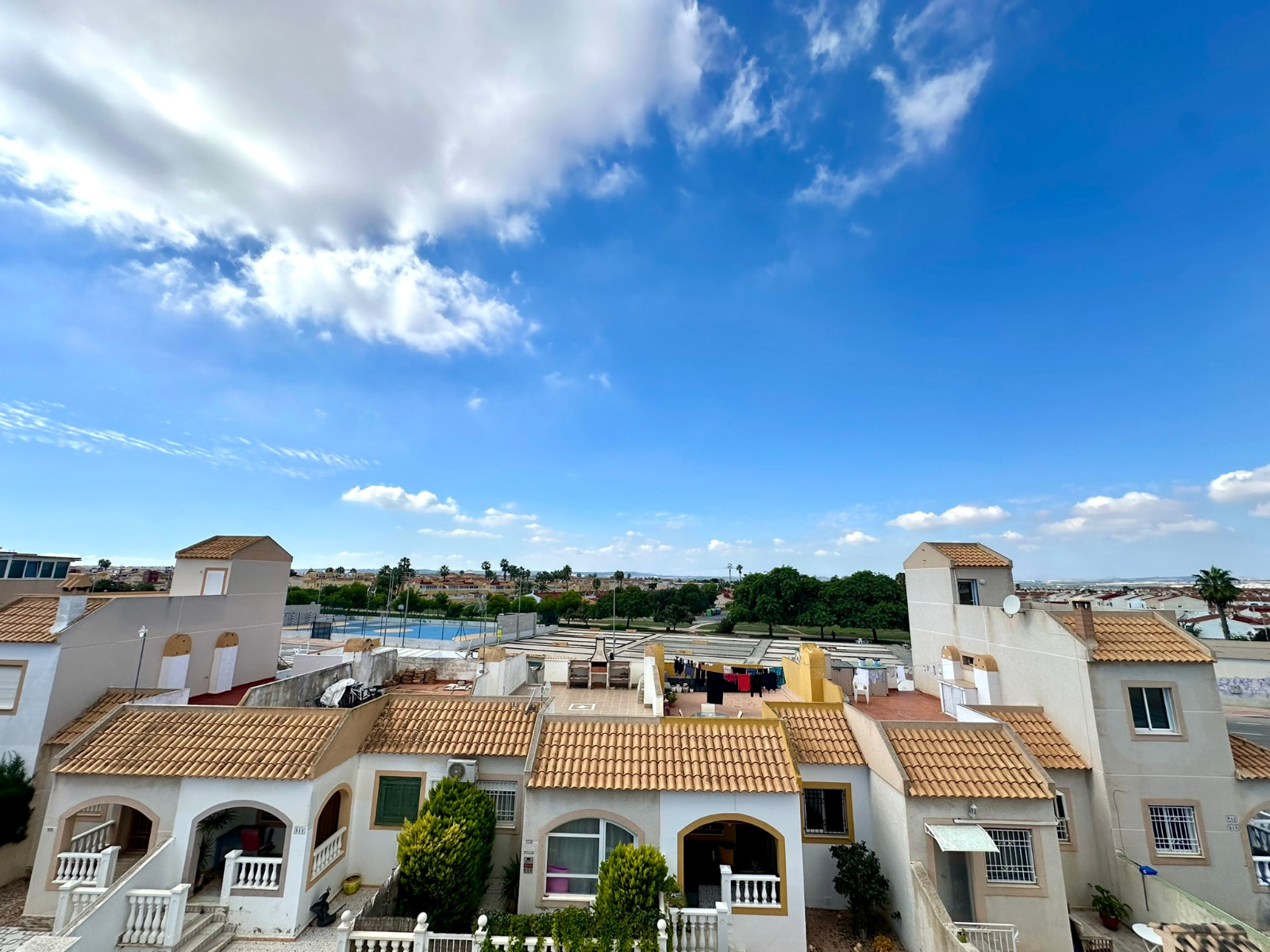 Property for sale - Bungalow for sale - Torrevieja - Altos del Limonar