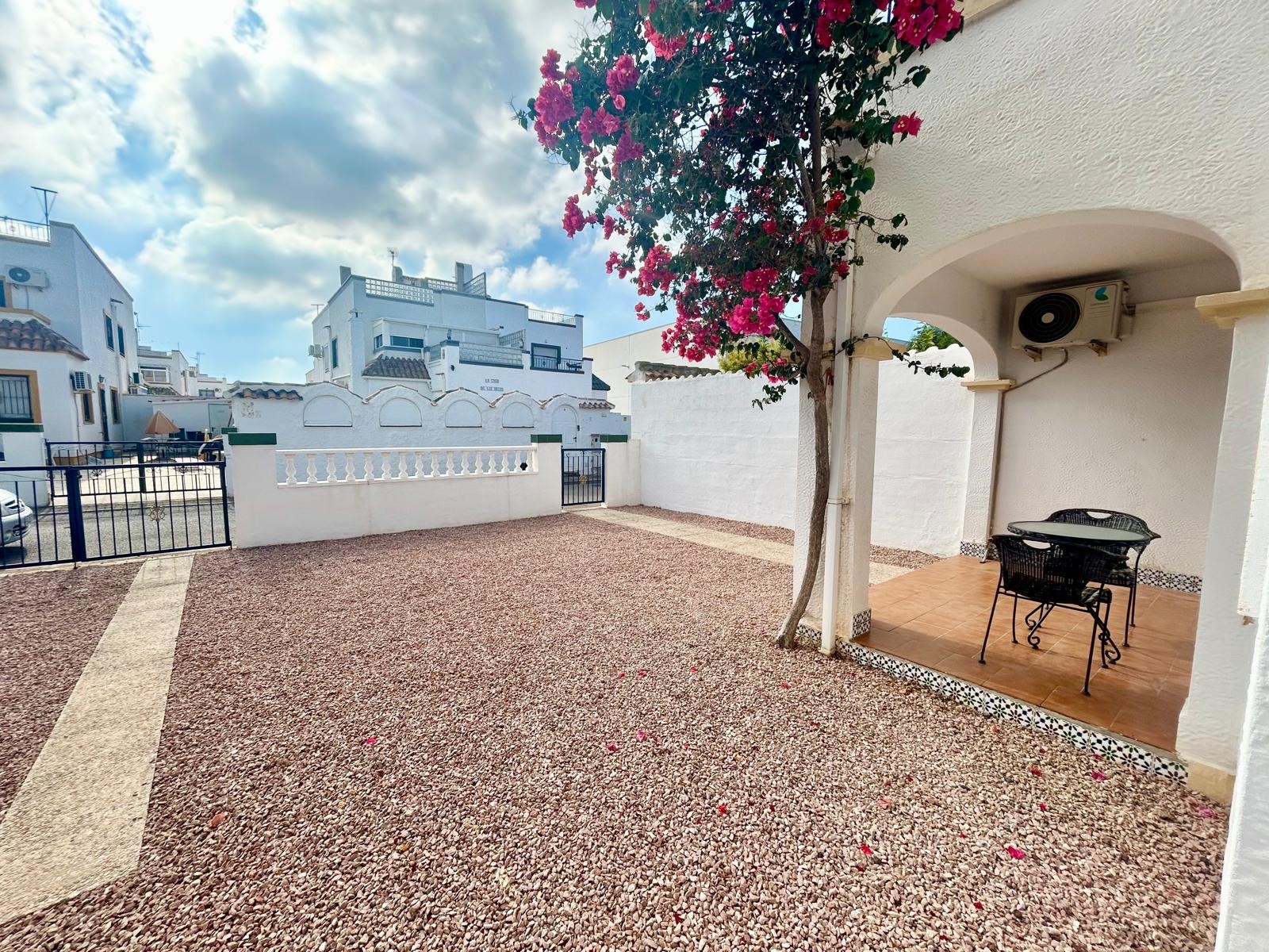 Property for sale - Townhouse for sale - Torrevieja - Jardin del Mar