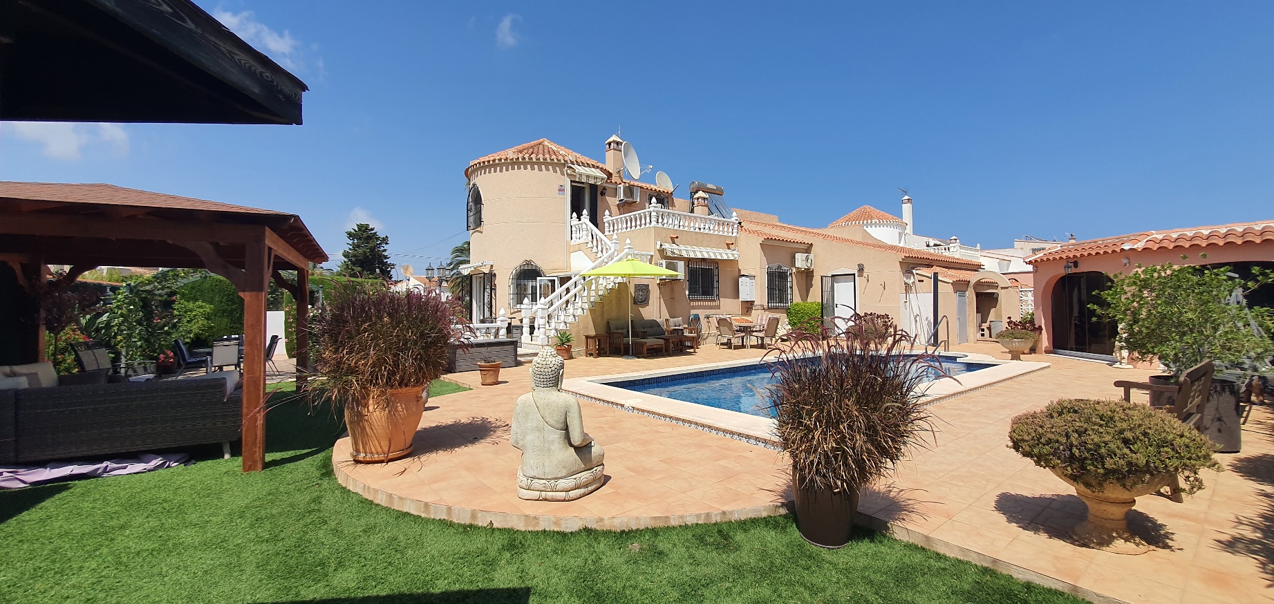 Eigendom verkocht - Villa te koop - Torrevieja - El Chaparral