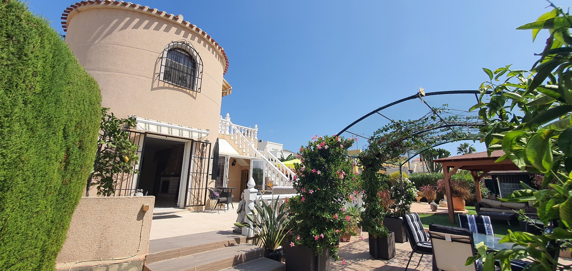 Eigendom verkocht - Villa te koop - Torrevieja - El Chaparral