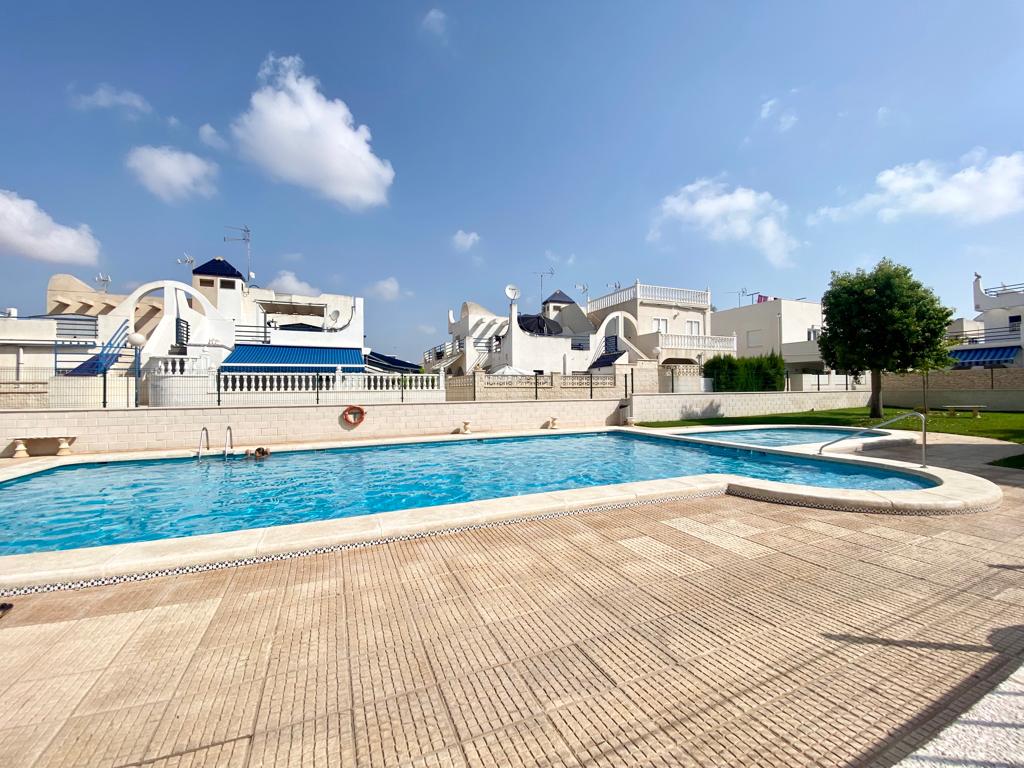 Eigendom verkocht - Rijtjeshuis te koop - Torrevieja - Jardin del Mar