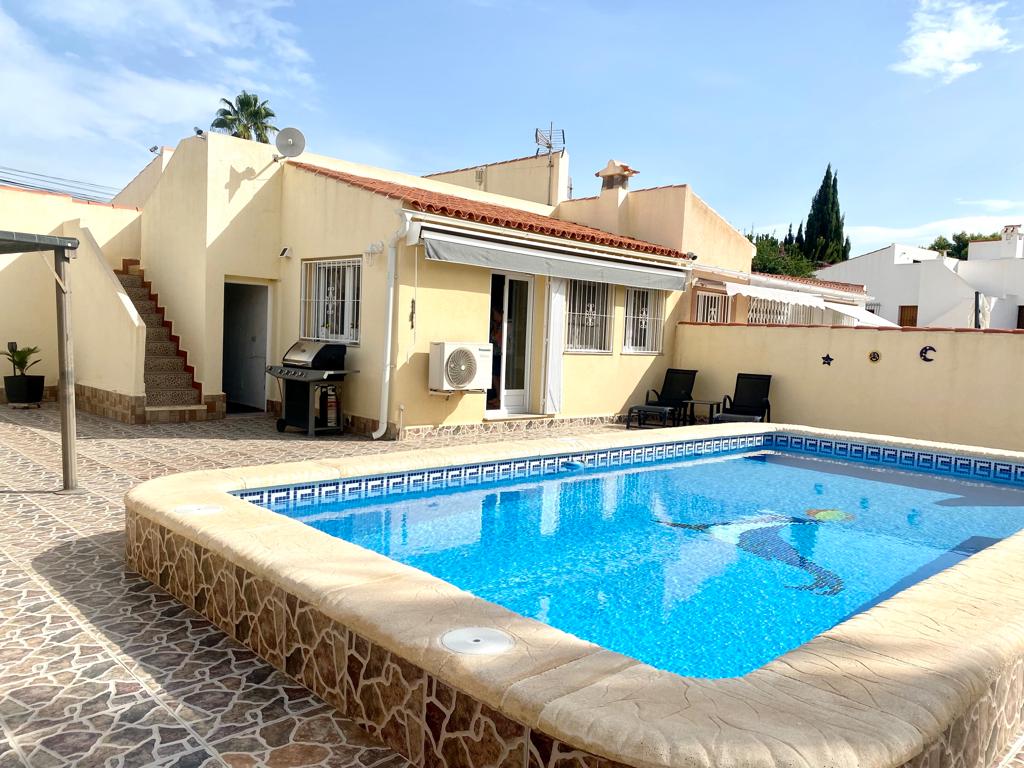 Property Sold - Villa for sale - Torrevieja - La Siesta