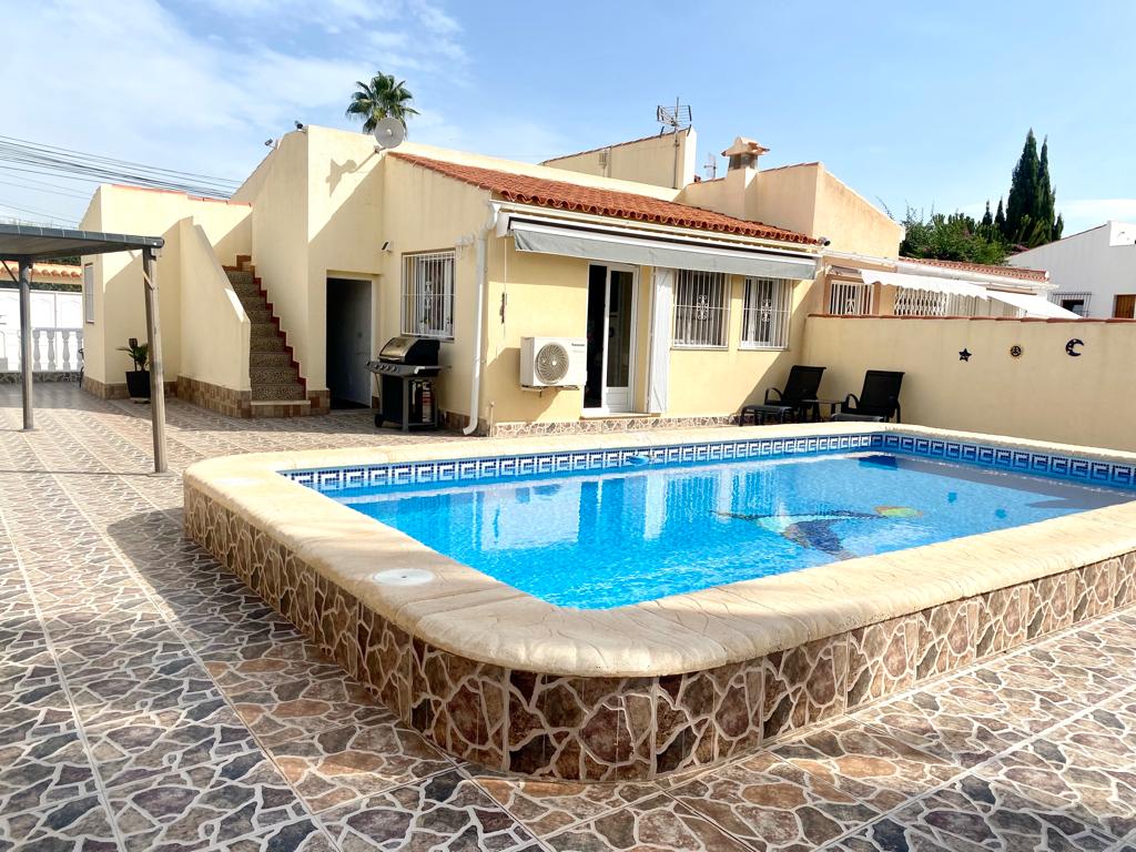Property Sold - Villa for sale - Torrevieja - La Siesta