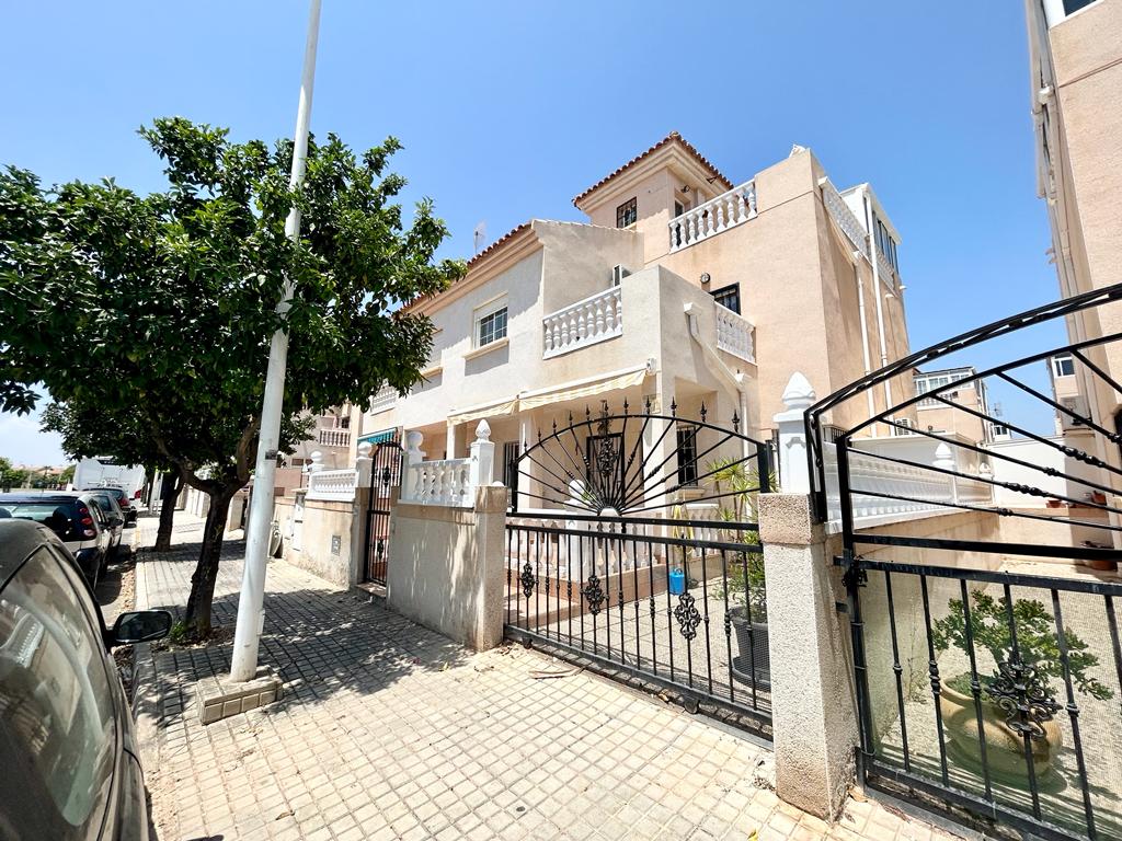 Propiedad vendida - Casa adosada en venta - Torrevieja - La Torreta
