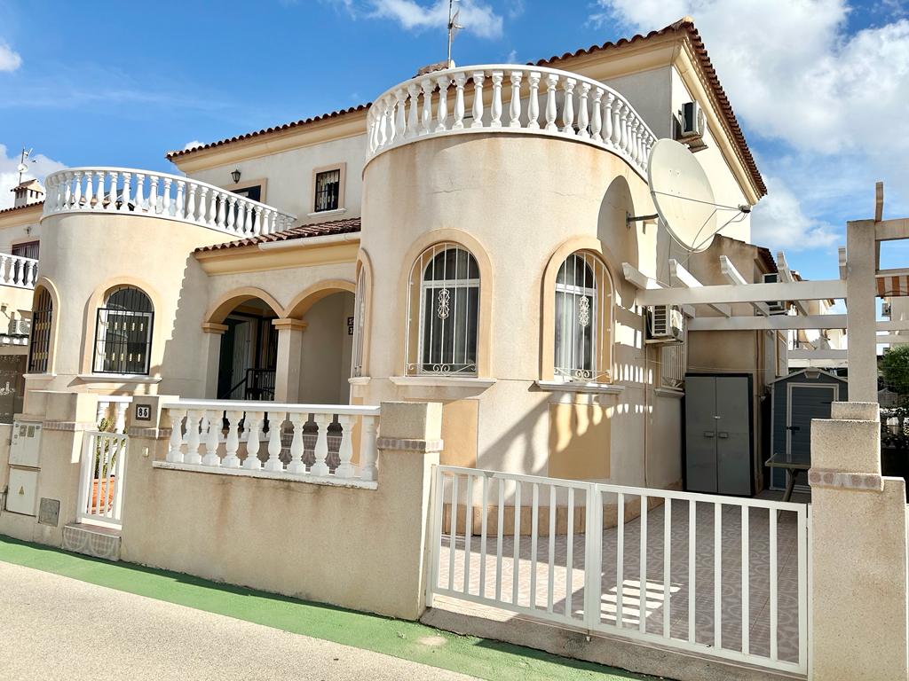 Propriété vendue - Maison de ville à vendre - Torrevieja - Aguas Nuevas