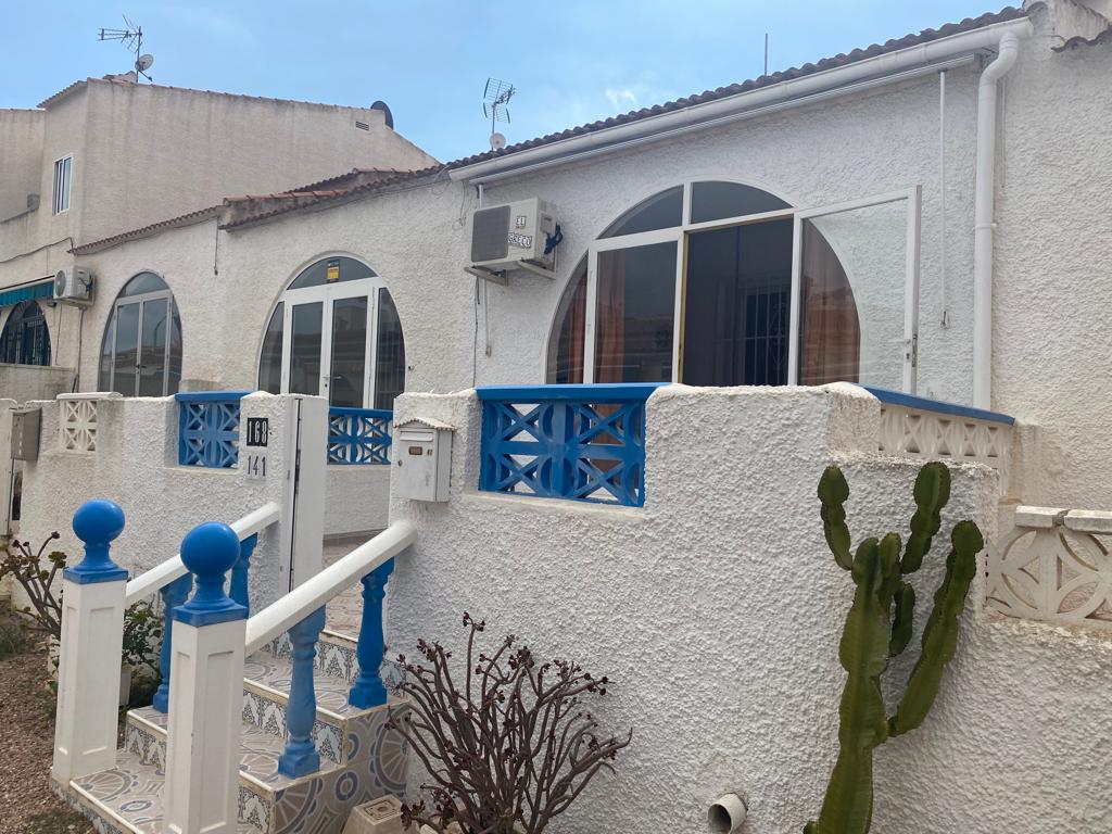Eigendom verkocht - Bungalow te koop - Torrevieja - La Siesta