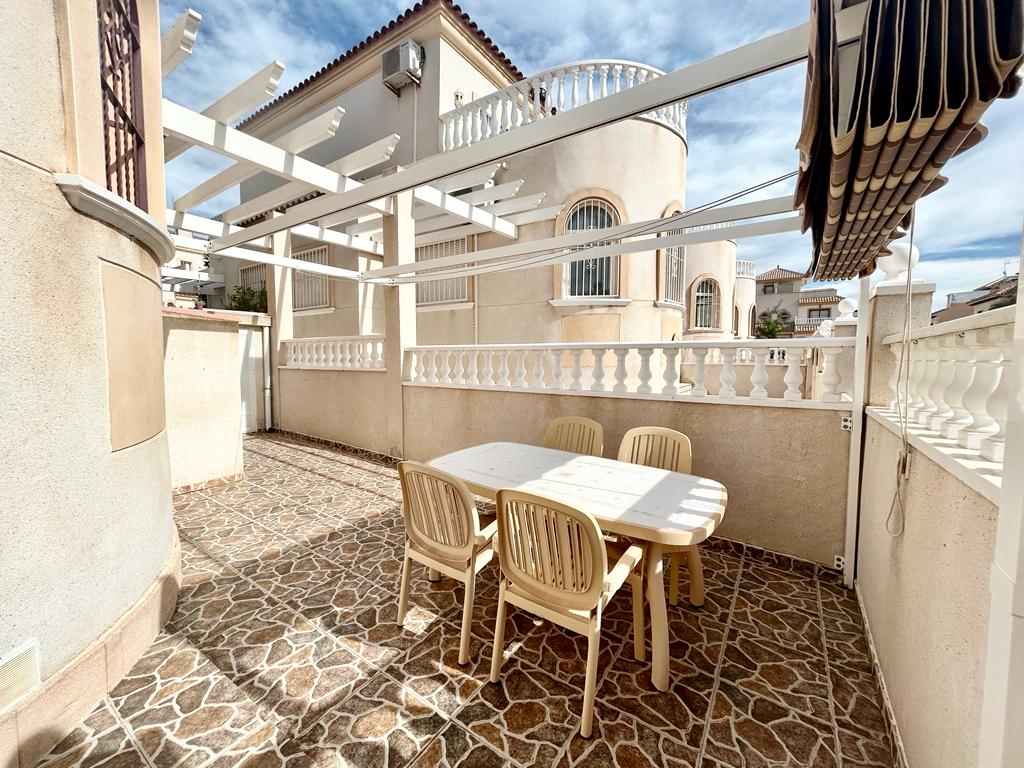 Eigendom verkocht - Rijtjeshuis te koop - Torrevieja - Aguas Nuevas