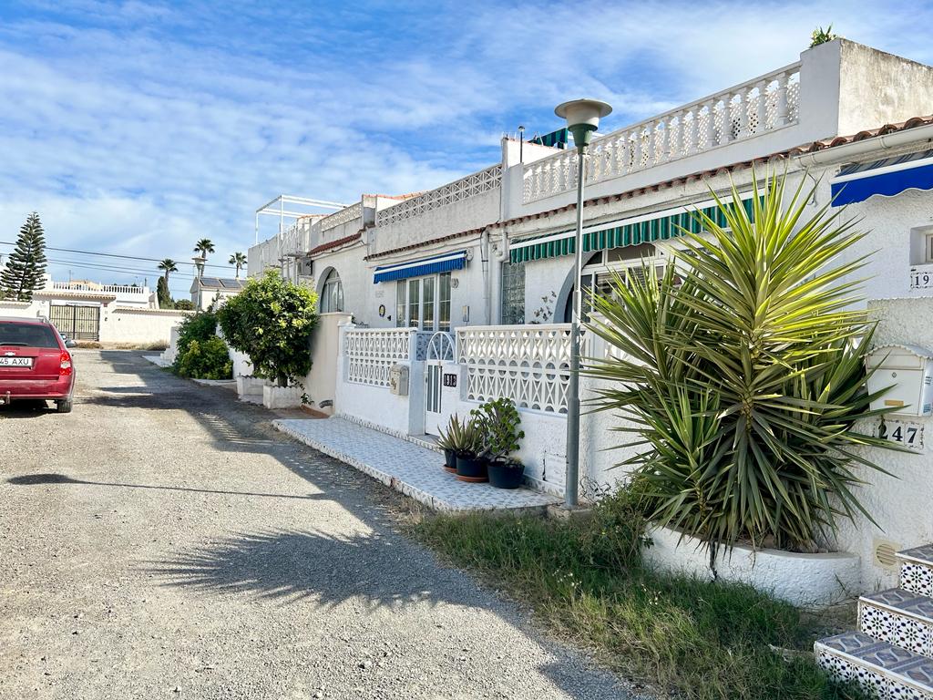 Eigendom verkocht - Rijtjeshuis te koop - Torrevieja - San Luis