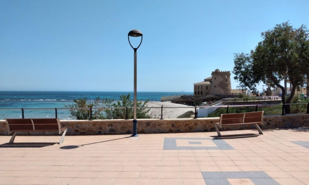 New Property for sale - Villa for sale - Pilar de la Horadada - Torre de la Horadada