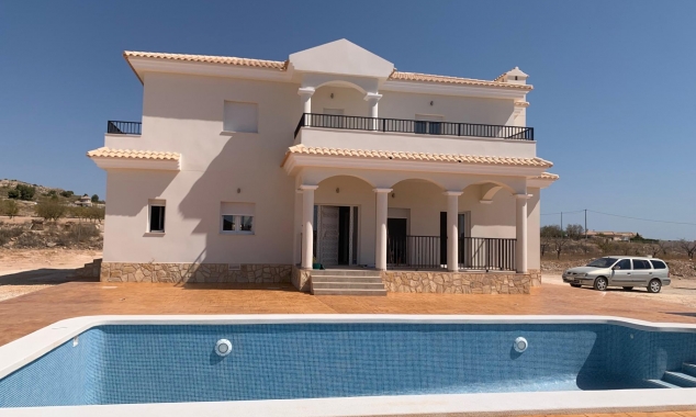 Nueva propiedad en venta - Villa for sale - Pinoso - Camino Del Prado