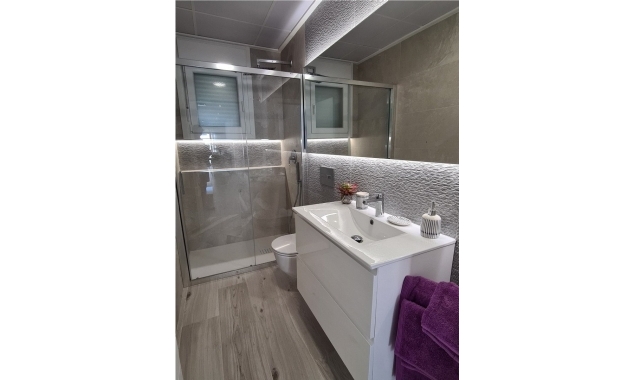 Nueva propiedad en venta - Casa adosada en venta - Avileses