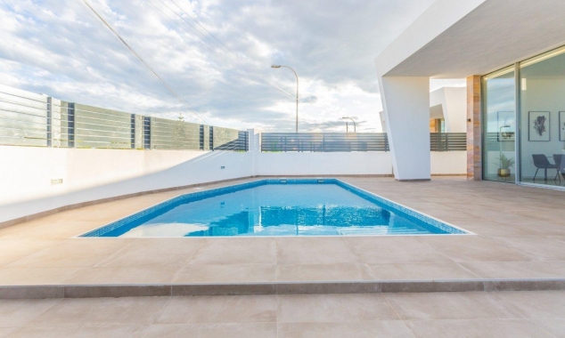 Nueva propiedad en venta - Villa for sale - Torrevieja - La Torreta Florida