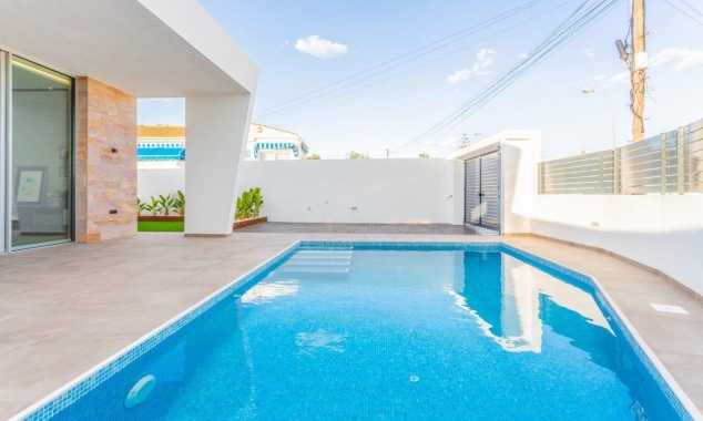 Nueva propiedad en venta - Villa for sale - Torrevieja - La Torreta Florida