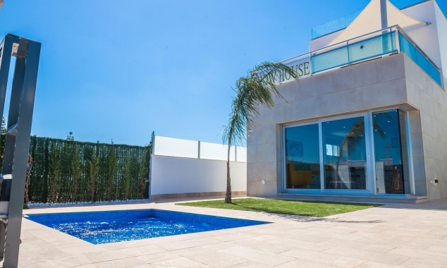 New Property for sale - Villa for sale - Los Alcazares - Serena Golf