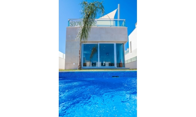 New Property for sale - Villa for sale - Los Alcazares - Serena Golf