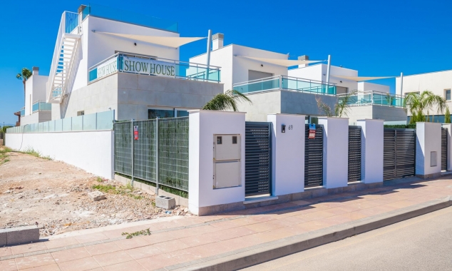 Nueva propiedad en venta - Villa for sale - Los Alcazares - Serena Golf