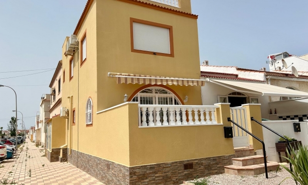 Property for sale - Townhouse for sale - Torrevieja - La Siesta