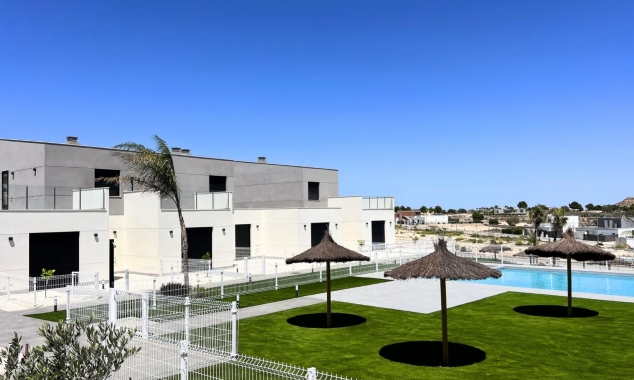 Propriété neuve à vendre - Townhouse for sale - BAOS Y MENDIGO - Altaona Golf And Country Village