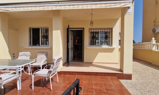 Property for sale - Villa for sale - Torrevieja - La Torreta