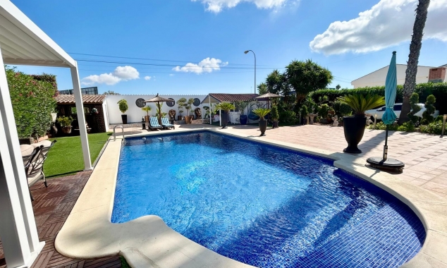 Property for sale - Villa for sale - Torrevieja - San Luis