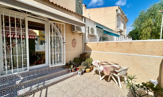 Propriété à vendre - Townhouse for sale - Torrevieja - La Siesta