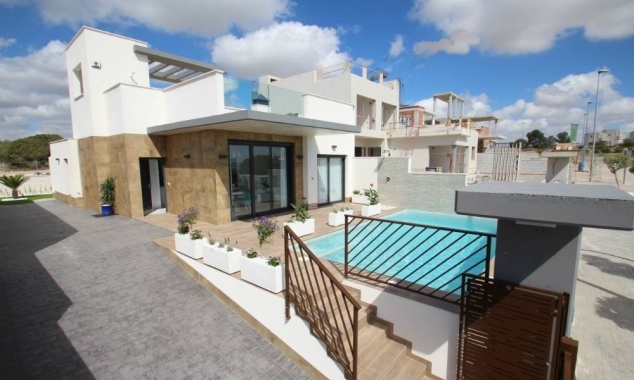 New Property for sale - Villa for sale - Orihuela Costa - Campoamor