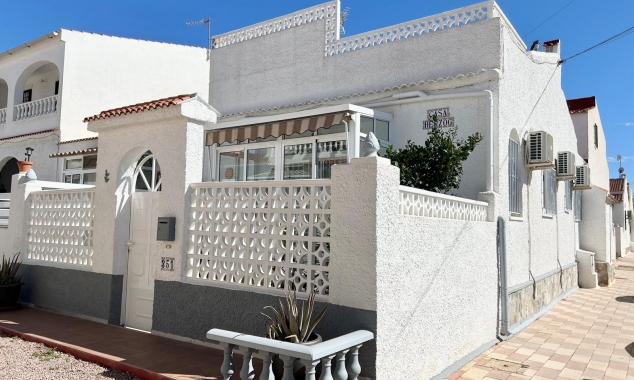 Propriété à vendre - Bungalow for sale - Torrevieja - La Siesta