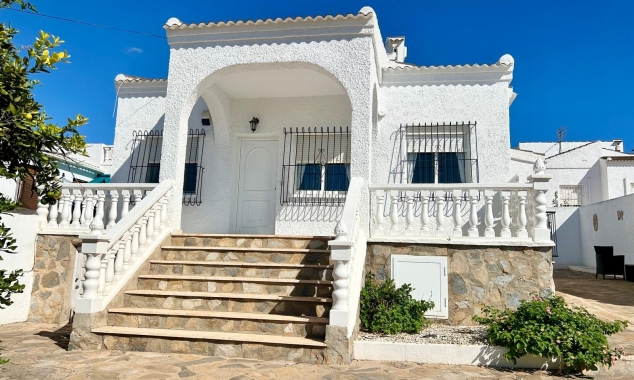 Propiedad en venta - Villa for sale - Torrevieja - San Luis