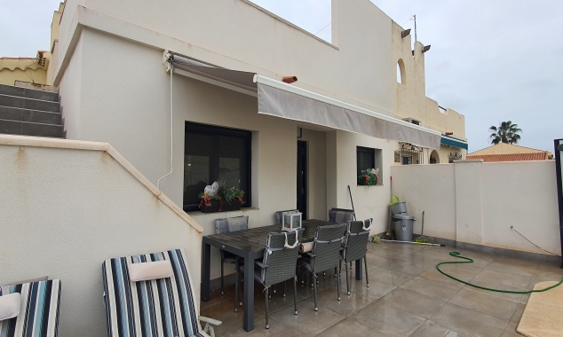 Property for sale - Villa for sale - Torrevieja - La Torreta Florida