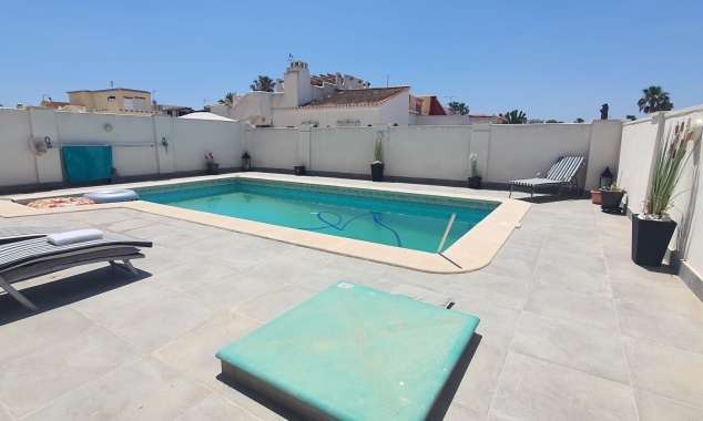 Property for sale - Villa for sale - Torrevieja - La Torreta Florida