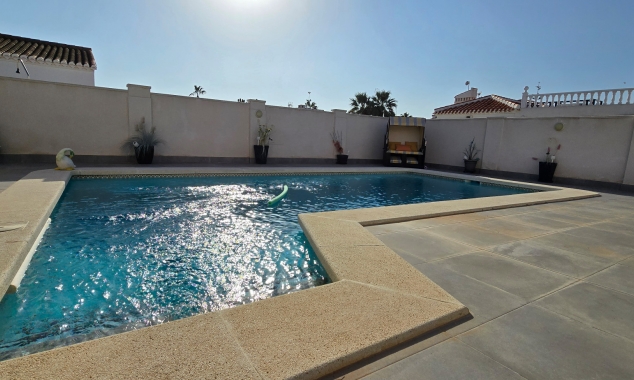 Property for sale - Villa for sale - Torrevieja - La Torreta Florida