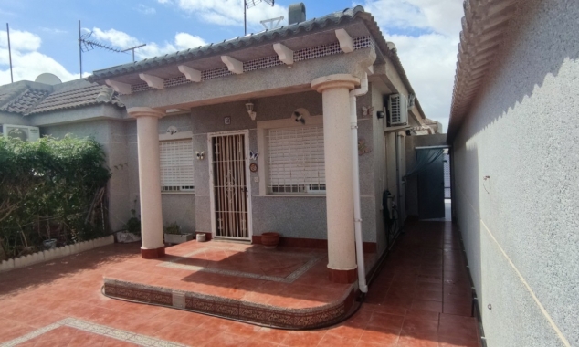 Property for sale - Bungalow for sale - Torrevieja - La Siesta