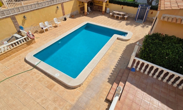 Propriété à vendre - Villa à vendre - Torrevieja - El Chaparral