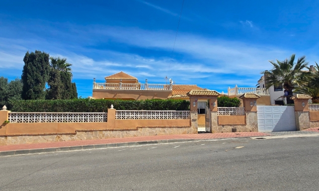 Propriété à vendre - Villa à vendre - Torrevieja - El Chaparral