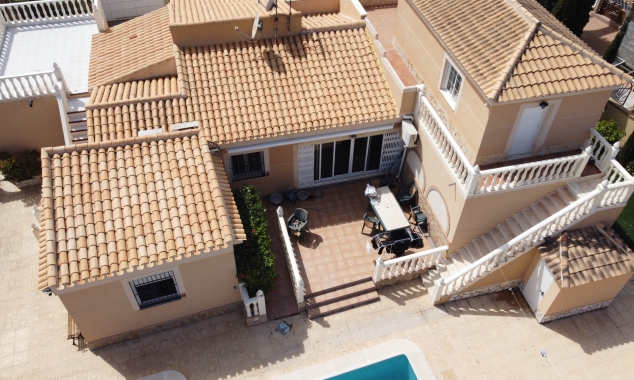 Propriété à vendre - Villa à vendre - Torrevieja - El Chaparral