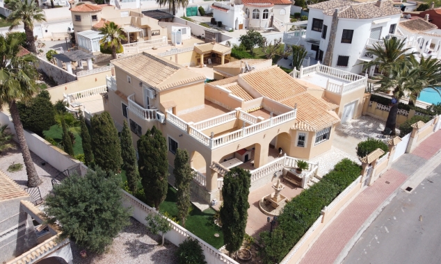 Propriété à vendre - Villa à vendre - Torrevieja - El Chaparral