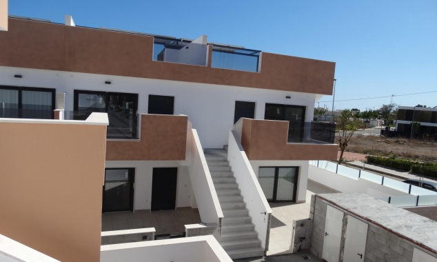 New Property for sale - Bungalow for sale - Pilar de la Horadada - pueblo