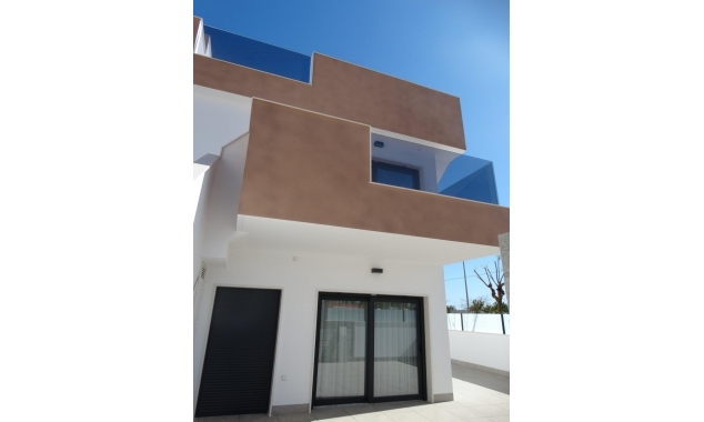 New Property for sale - Bungalow for sale - Pilar de la Horadada - pueblo