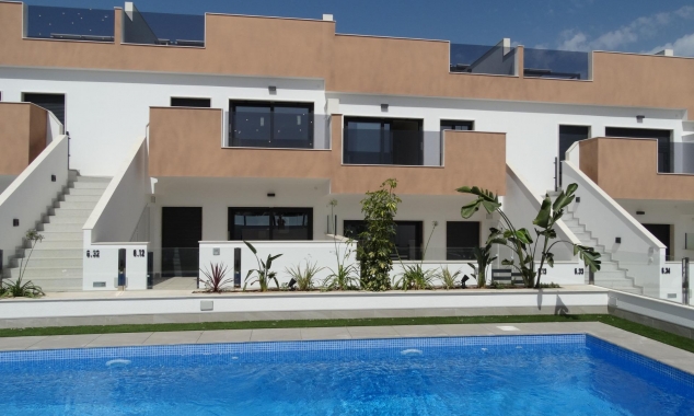 New Property for sale - Bungalow for sale - Pilar de la Horadada - pueblo